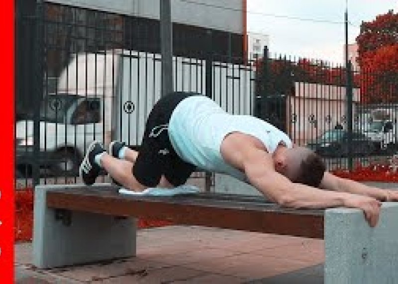 Floor Pull-Ups (With Towel)  #StreetWorkout  #shorts
