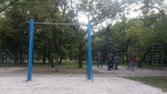 Площадка для воркаута в городе Запорожье №1815 Средняя Современная фото