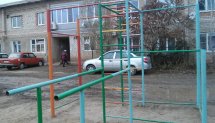 Площадка для воркаута в городе Ахтубинск №5969 Маленькая Современная фото