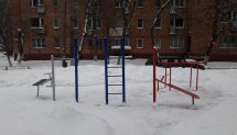 Площадка для воркаута в городе Нижний Новгород №6097 Маленькая Современная фото