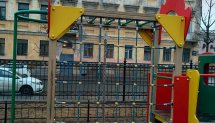 Площадка для воркаута в городе Санкт-Петербург №6394 Маленькая Современная фото