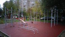 Площадка для воркаута в городе Пушкино №7625 Средняя Современная фото