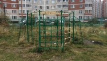 Площадка для воркаута в городе Екатеринбург №7716 Маленькая Современная фото