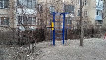 Площадка для воркаута в городе Бишкек №8263 Маленькая Современная фото