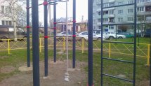 Площадка для воркаута в городе Торжок №8145 Маленькая Современная фото