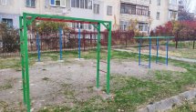 Площадка для воркаута в городе Бишкек №9203 Маленькая Современная фото