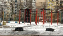 Площадка для воркаута в городе Киев №9292 Маленькая Современная фото