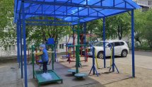 Площадка для воркаута в городе Иркутск №10723 Маленькая Современная фото