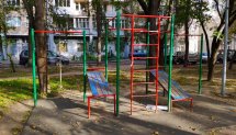 Площадка для воркаута в городе Минск №11027 Маленькая Современная фото