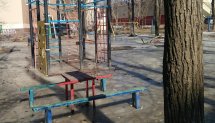 Площадка для воркаута в городе Владивосток №11255 Маленькая Современная фото