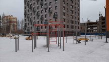 Площадка для воркаута в городе Обнинск №12308 Маленькая Современная фото