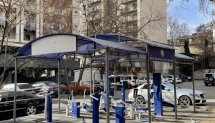 Площадка для воркаута в городе Тбилиси №12319 Маленькая Современная фото