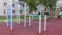 Площадка для воркаута в городе Сергиев Посад №12472 Маленькая Современная фото