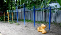 Площадка для воркаута в городе Сергиев Посад №12473 Маленькая Современная фото