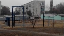 Площадка для воркаута в городе Новомосковск №4194 Маленькая Современная фото