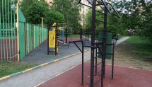 Площадка для воркаута в городе Москва №4822 Средняя Современная фото
