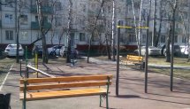 Площадка для воркаута в городе Москва №2787 Маленькая Современная фото