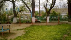 Площадка для воркаута в городе Токмак №2332 Средняя Советская фото