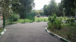 Площадка для воркаута в городе Москва №4171 Маленькая Современная фото