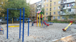 Площадка для воркаута в городе Запорожье №1881 Маленькая Современная фото