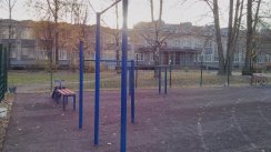 Площадка для воркаута в городе Санкт-Петербург №5911 Маленькая Современная фото