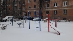 Площадка для воркаута в городе Нижний Новгород №6030 Маленькая Современная фото