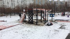 Площадка для воркаута в городе Киев №6073 Маленькая Современная фото