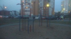 Площадка для воркаута в городе Минск №6280 Маленькая Современная фото