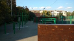 Площадка для воркаута в городе Краснодар №7750 Средняя Современная фото