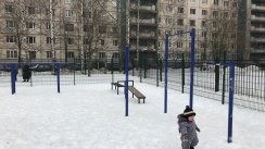 Площадка для воркаута в городе Санкт-Петербург №8261 Маленькая Современная фото