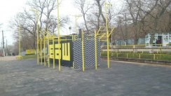 Площадка для воркаута в городе Одесса №8412 Средняя Современная фото