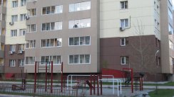 Площадка для воркаута в городе Новосибирск №8516 Маленькая Современная фото