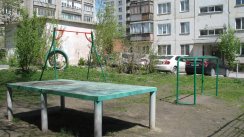 Площадка для воркаута в городе Новосибирск №8548 Маленькая Современная фото
