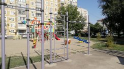 Площадка для воркаута в городе Белореченск №8958 Средняя Современная фото