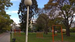Площадка для воркаута в городе Буэнос-Айрес №9109 Маленькая Современная фото