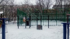 Площадка для воркаута в городе Москва №9347 Средняя Современная фото