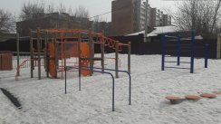 Площадка для воркаута в городе Новосибирск №9531 Маленькая Современная фото