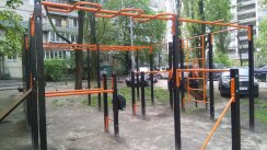 Площадка для воркаута в городе Киев №9630 Средняя Современная фото