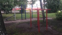 Площадка для воркаута в городе Нижний Новгород №9904 Маленькая Современная фото