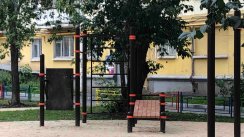 Площадка для воркаута в городе Екатеринбург №9927 Маленькая Современная фото