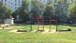 Площадка для воркаута в городе Нижний Новгород №9932 Маленькая Современная фото