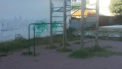 Площадка для воркаута в городе Геленджик №10139 Маленькая Современная фото
