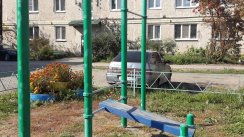 Площадка для воркаута в городе Ирбит №10181 Средняя Современная фото