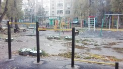 Площадка для воркаута в городе Алматы №10341 Маленькая Современная фото