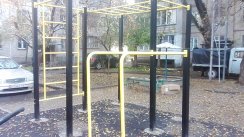 Площадка для воркаута в городе Алматы №10341 Маленькая Современная фото