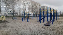 Площадка для воркаута в городе Комсомольск №10426 Средняя Современная фото