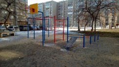 Площадка для воркаута в городе Екатеринбург №10630 Маленькая Современная фото