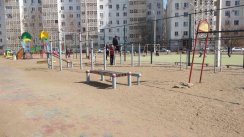 Площадка для воркаута в городе Астрахань №10631 Средняя Современная фото