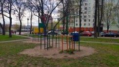 Площадка для воркаута в городе Минск №10684 Маленькая Современная фото