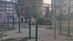 Площадка для воркаута в городе Бийск №10840 Средняя Современная фото